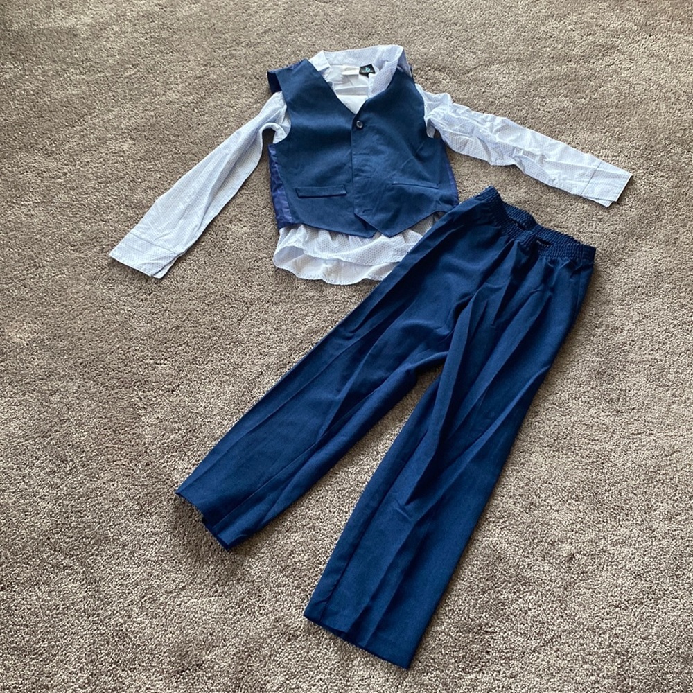 Young King Steve Harvey Boys 3 Piece Suit Formal Set Navy SIZE 8